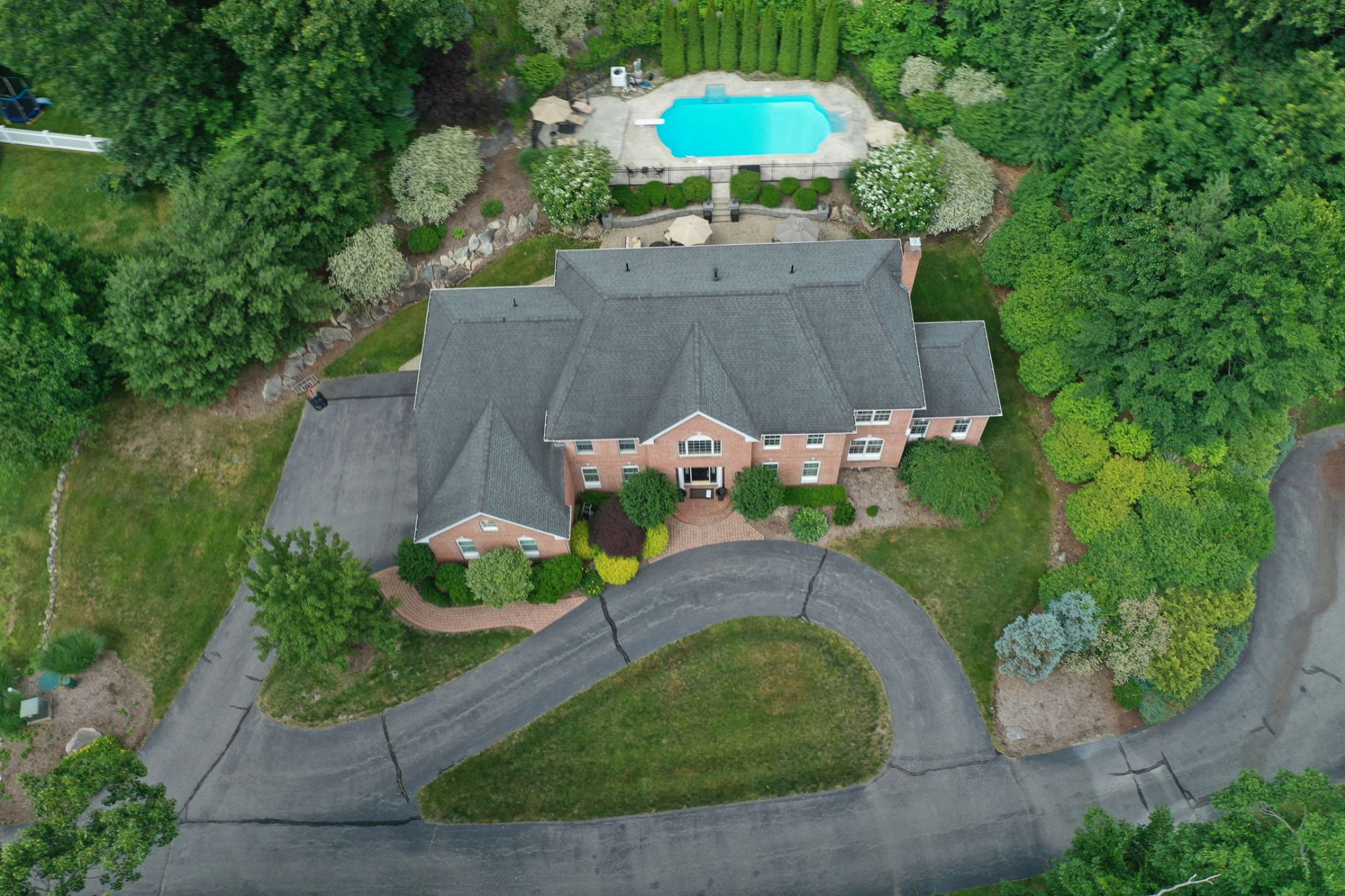 Glastonbury Home, CT Real Estate Listing