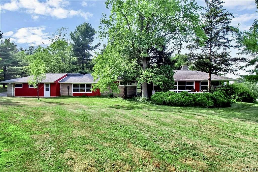 Orchard Park Home, NY Real Estate Listing