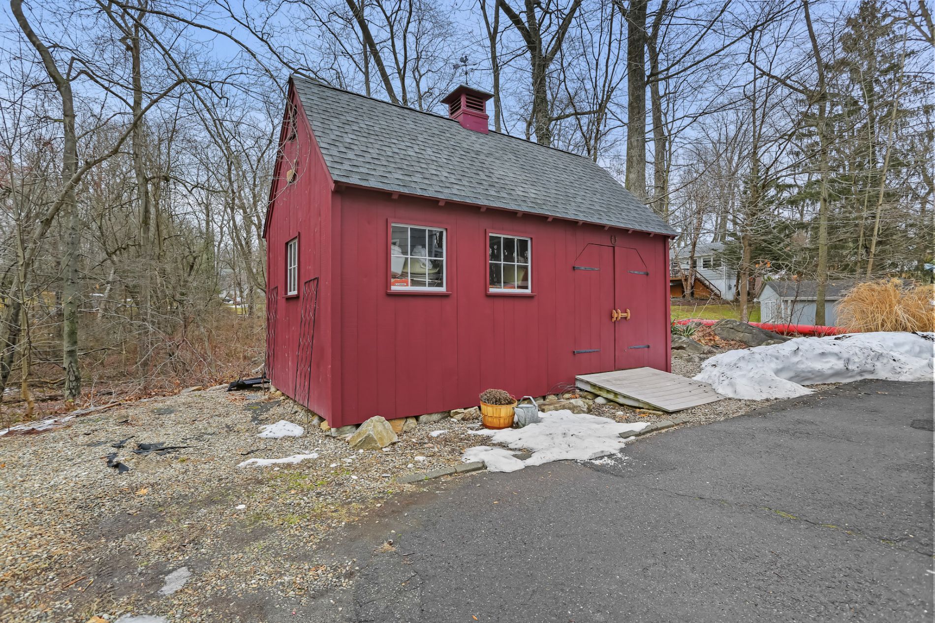 Post and Beam Barn with Loft